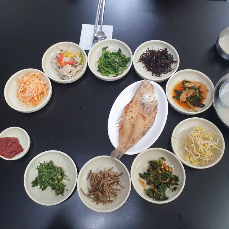 동원보리밥 이미지
