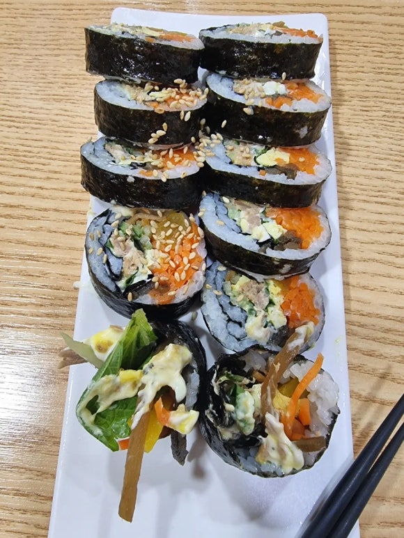 와당김밥 이미지