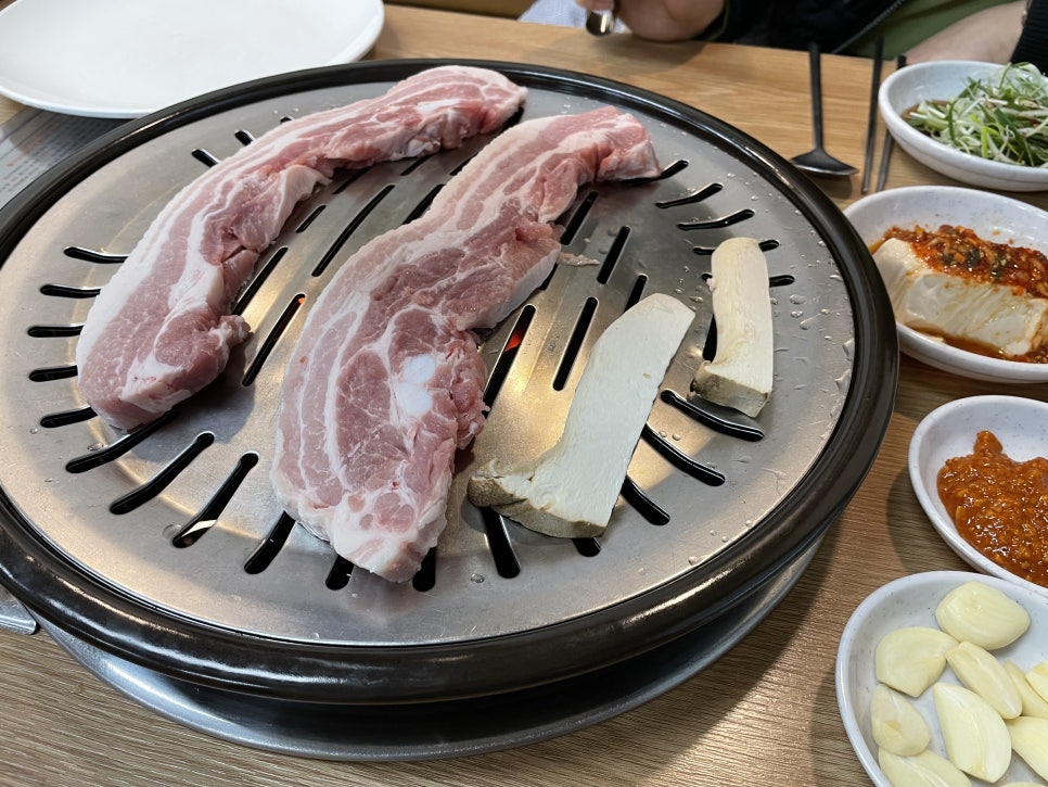 이가 숯불갈비 전문점 이미지