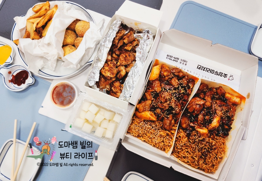 숯양두마리치킨 이미지