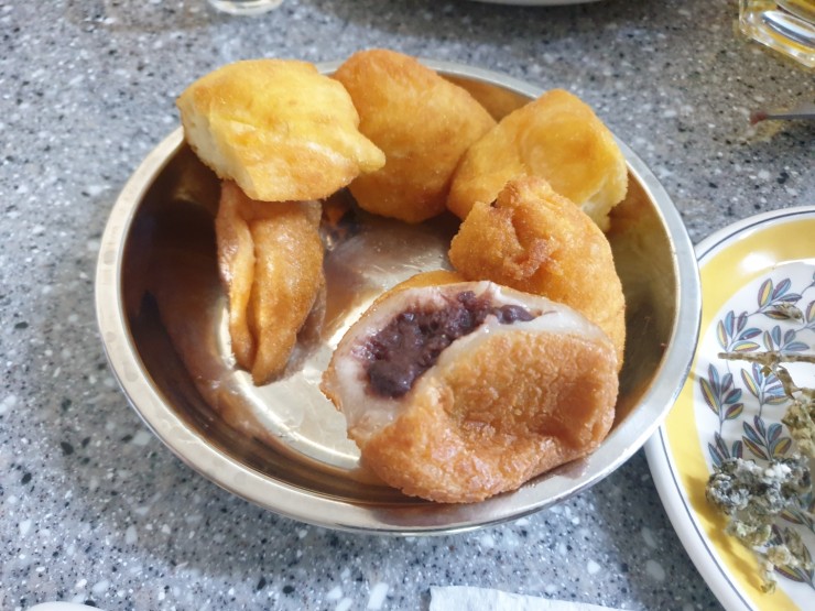 행복한찹쌀꽈배기 이미지