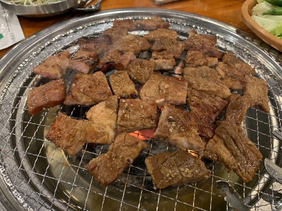 아롱숯불갈비 이미지