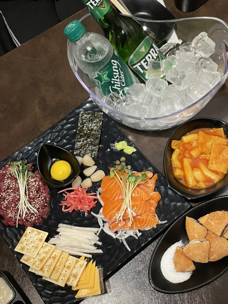 연어&육회천국 이미지