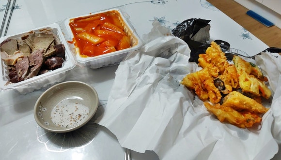 먹깨비야식 이미지