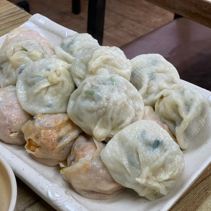 이모네손만두 이미지