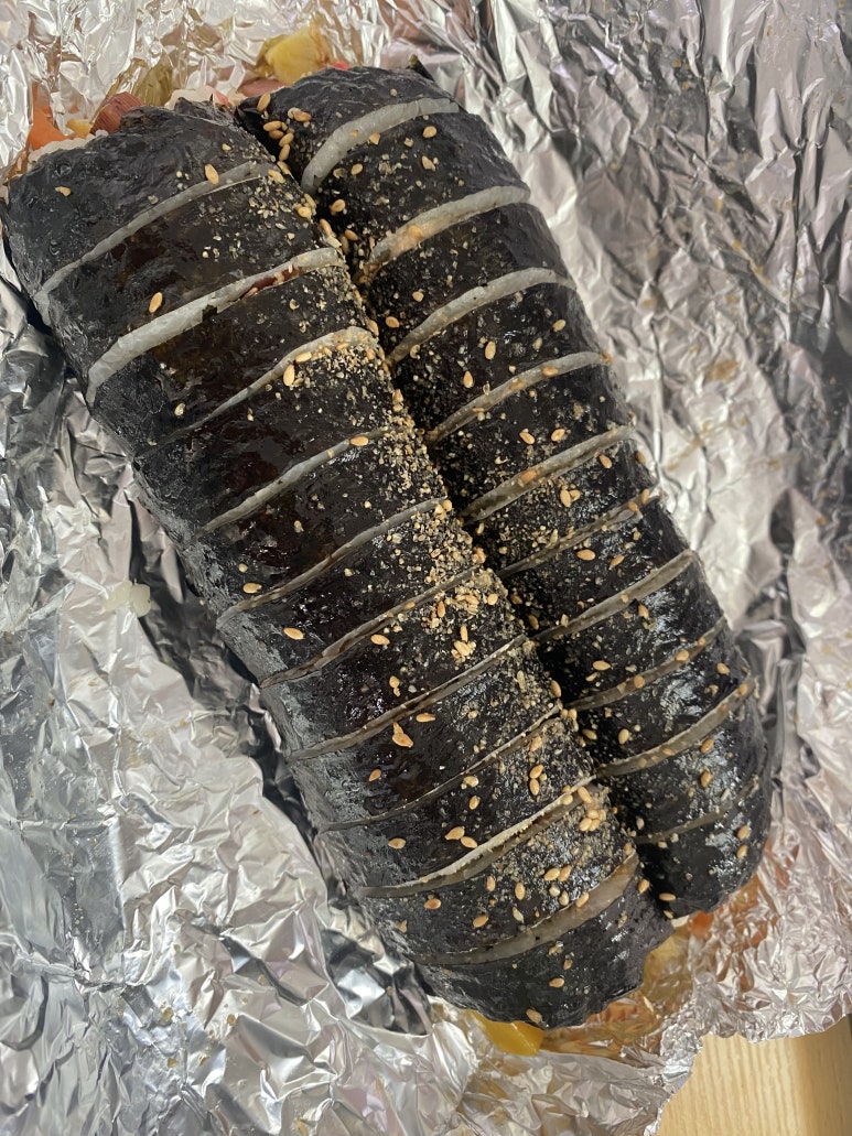 봄 꽃길김밥 이미지