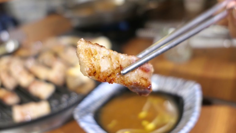 흑돼지삼백식당천곡점 이미지