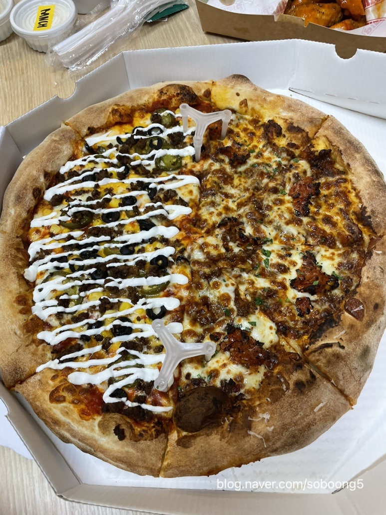 피테커 피자 이미지