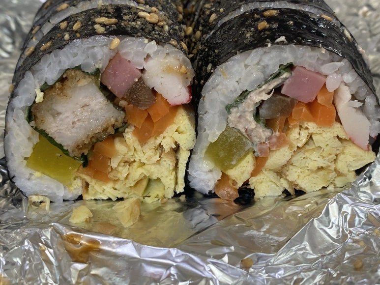 봄 꽃길김밥 이미지