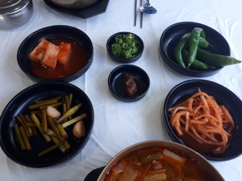 토담가마솥소고기국밥 이미지