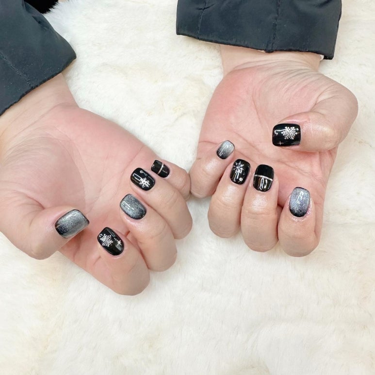 GLOW NAIL(글로우네일) 이미지