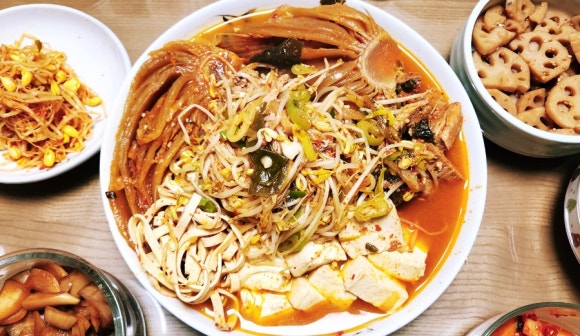 고기 품은 김치찜 이미지