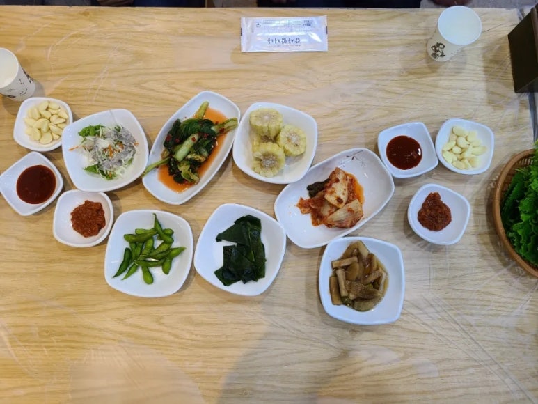 자갈치원조연탄불산꼼장어;김천횟집 이미지