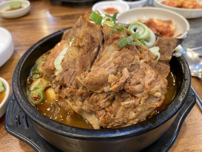 놀부네감자탕 이미지