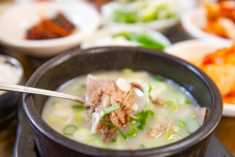 한우꼬리곰탕 이미지