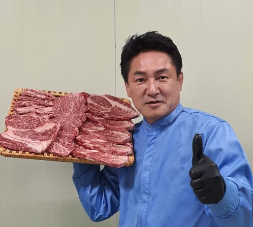 윤용현의도끼농장 이미지