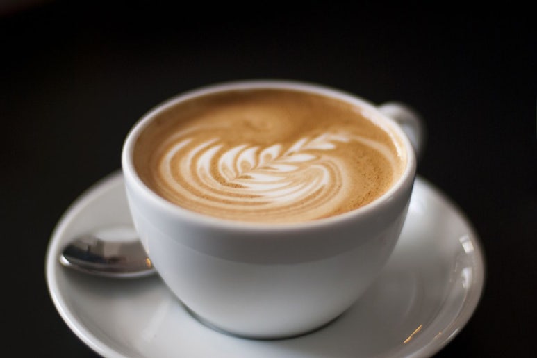 플랫화이트(flat white) 이미지