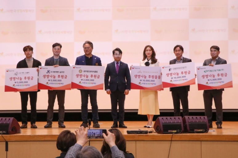 제이와이씨 이미지