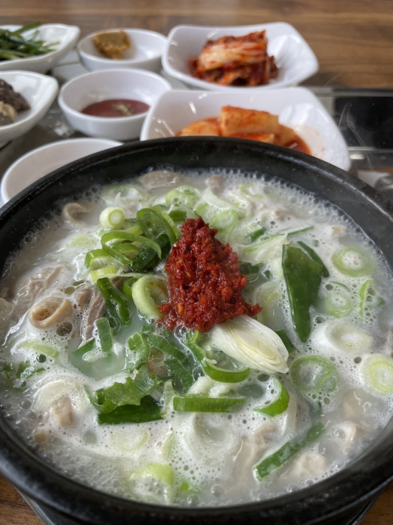 모도리국밥 이미지