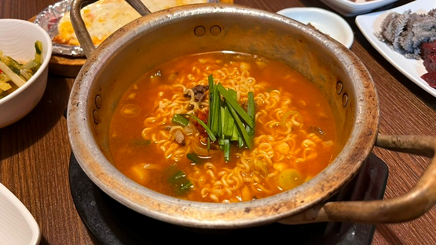 영천생고기육회 이미지