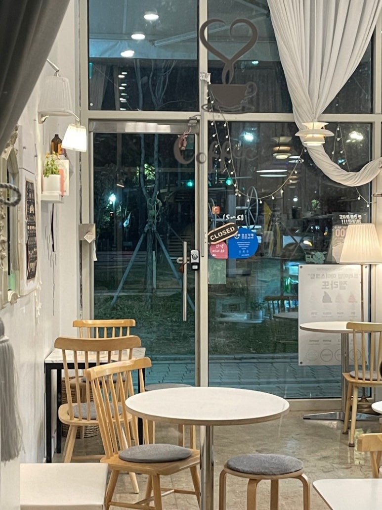 카페블러썸 이미지