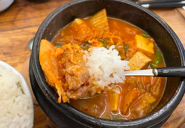 자매한식당 이미지