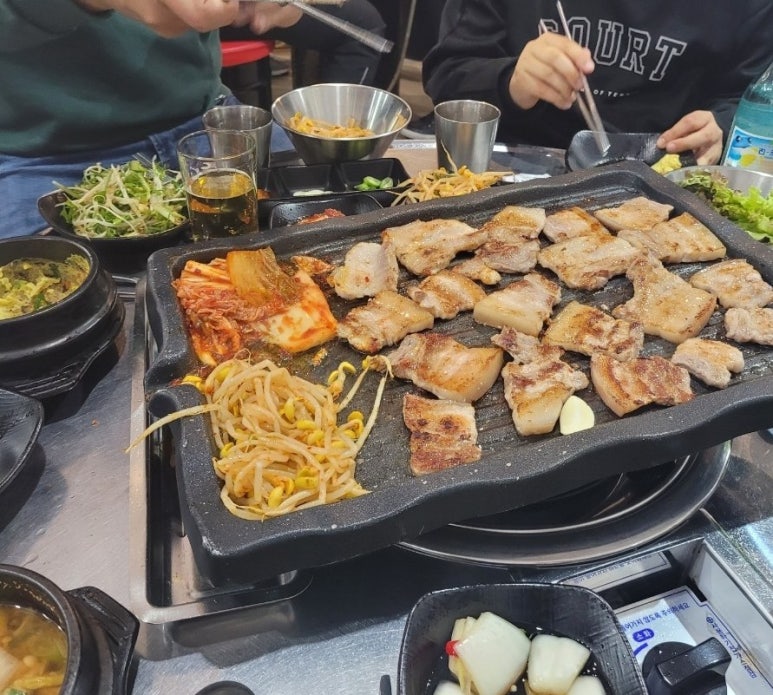 천돌축산 이미지