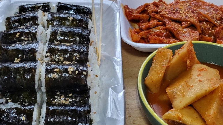 쌍둥이꼬마김밥 이미지