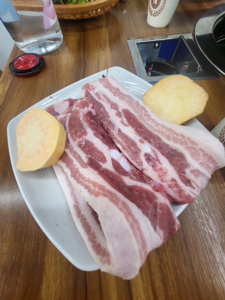 녹돈생삼겹 이미지