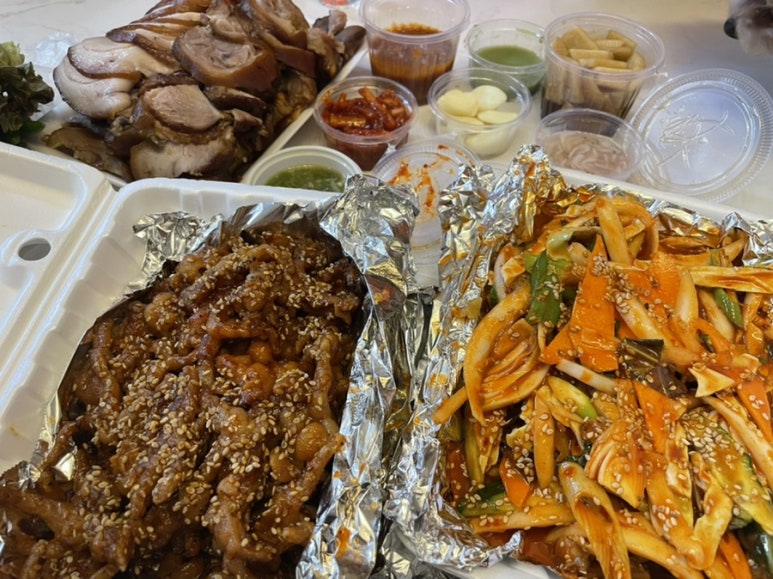 말띠고개족발 이미지