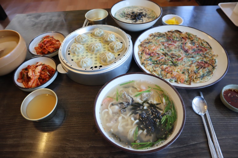 뜨락칼국수 이미지