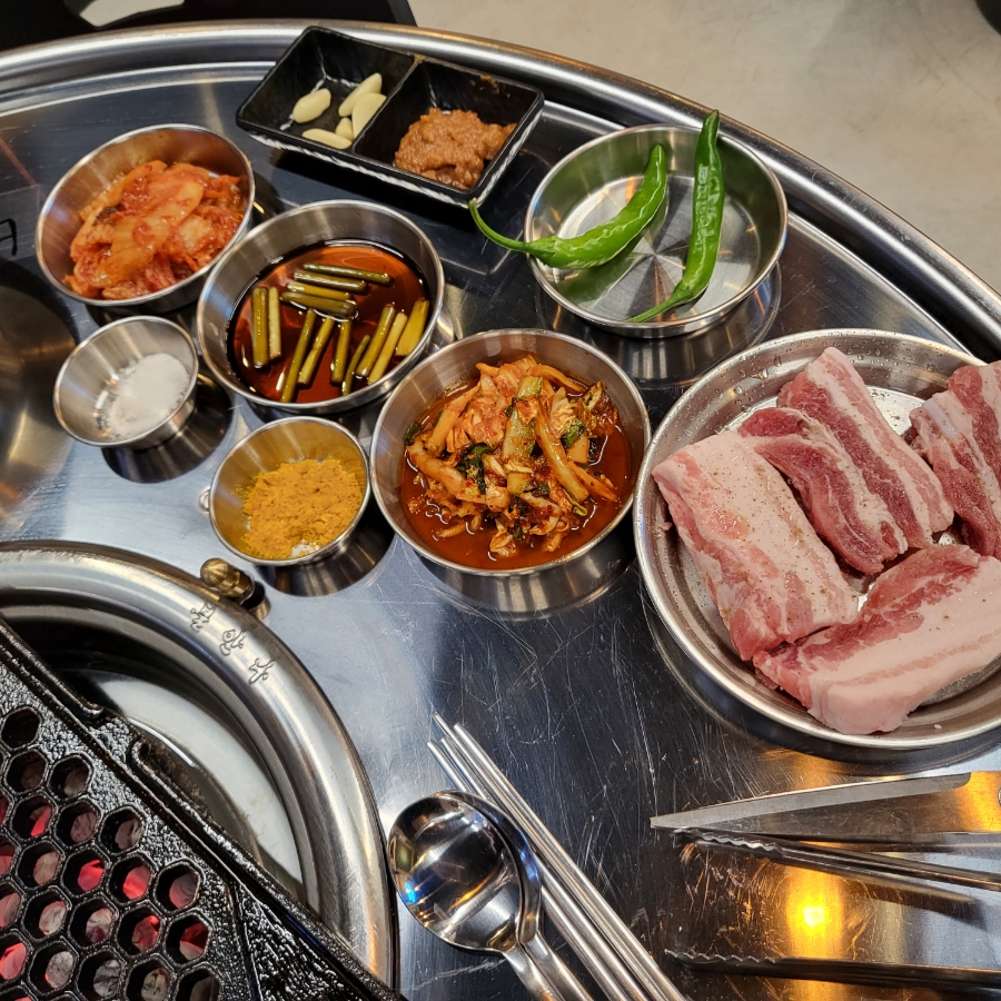 청춘껍데기 이미지