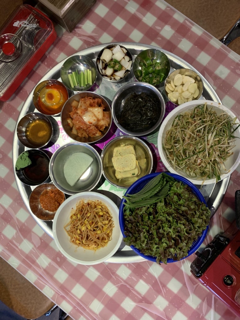 욱이네식당 이미지