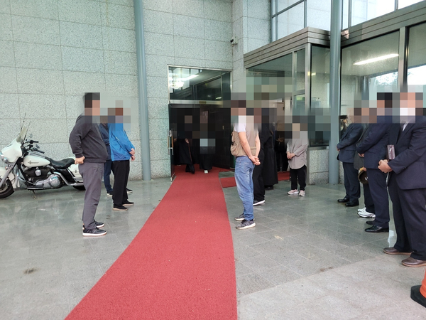 장례를아는사람 이미지