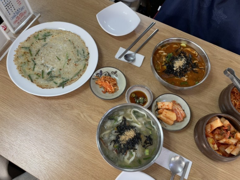 감자바우칼국수 이미지
