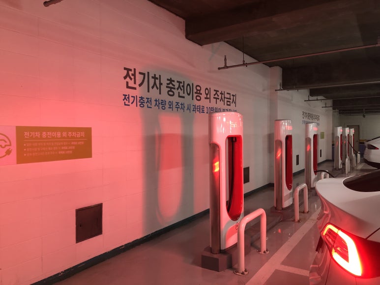 디자인충전소 이미지