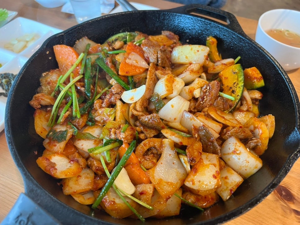 오리덕후밥카페 이미지