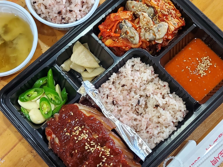 송가네왕족발 이미지