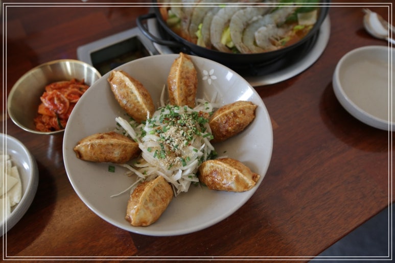 백합칼국수 이미지
