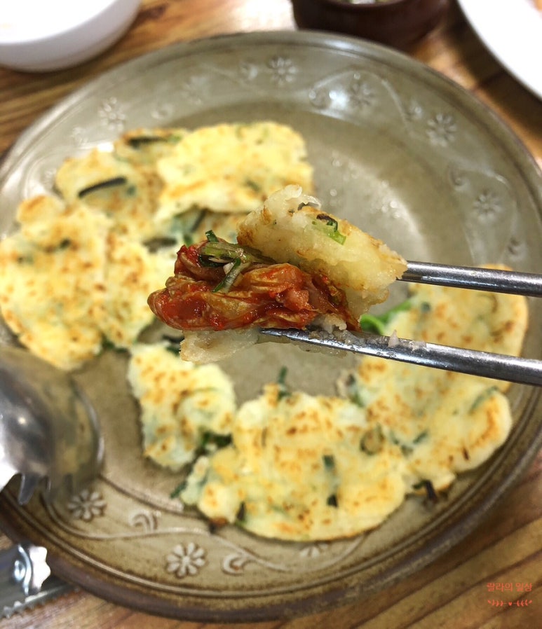 고전칼국수 이미지