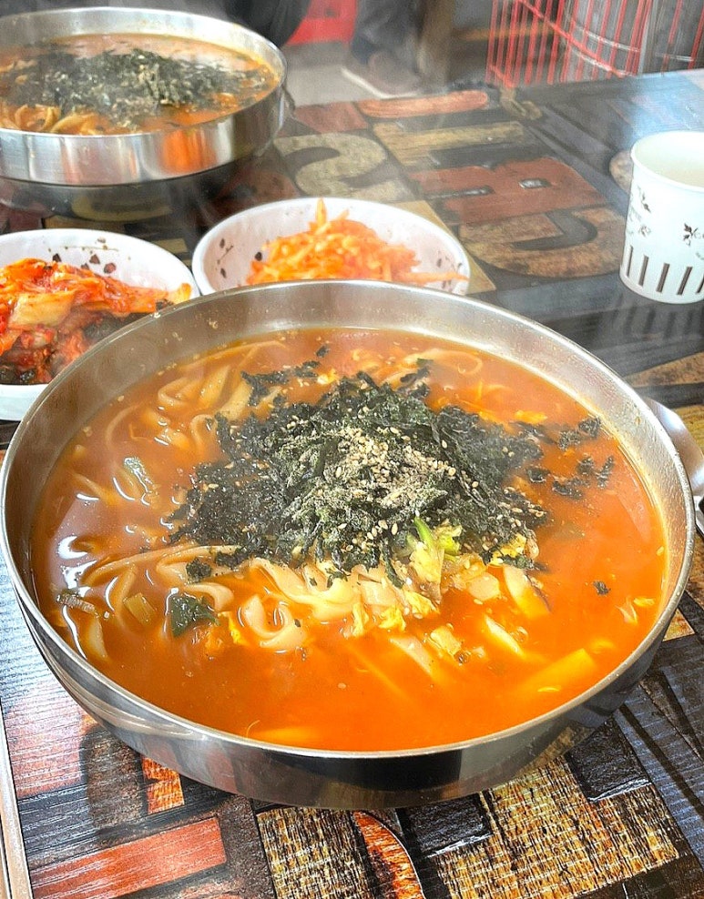 왕솔밭칼국수 이미지