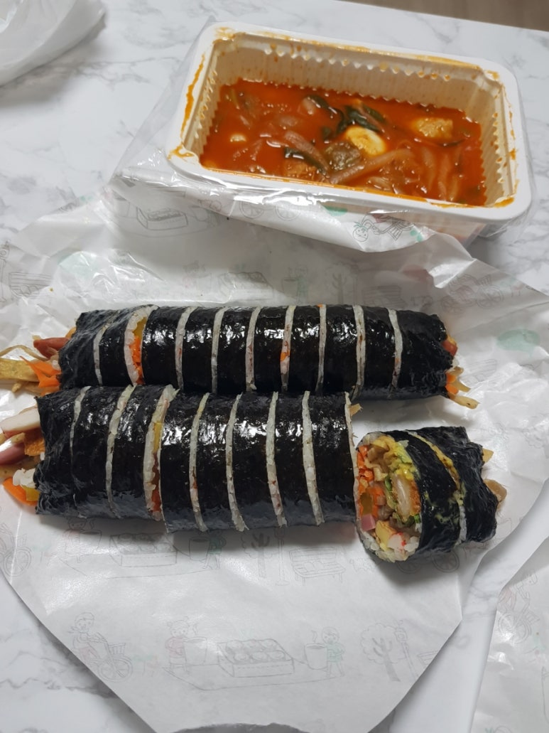 예니김밥 이미지
