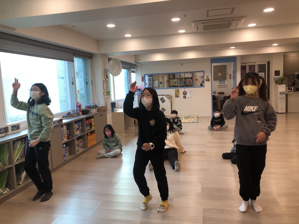 방과후방송댄스 이미지