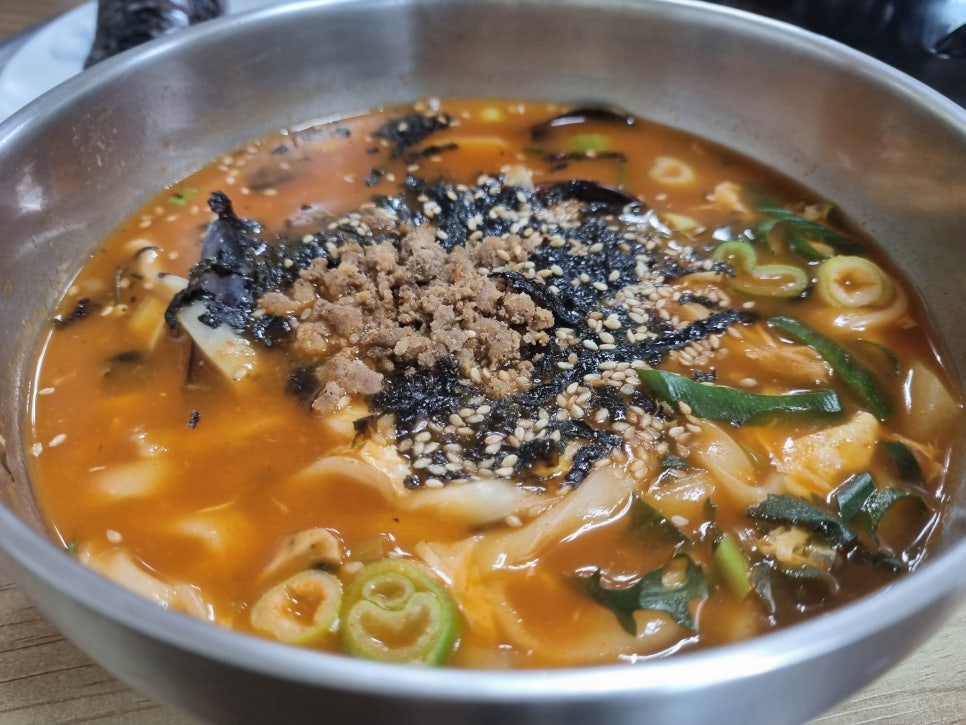 까치칼국수 이미지