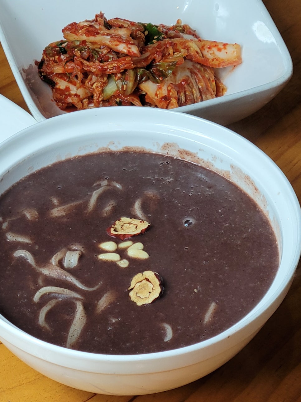 들꽃칼국수 이미지