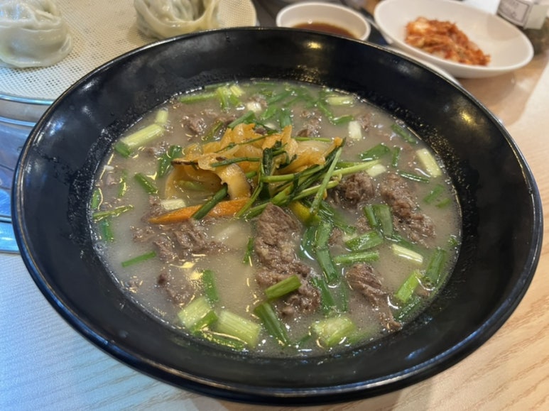 명동칼국수보쌈샤브샤브 이미지