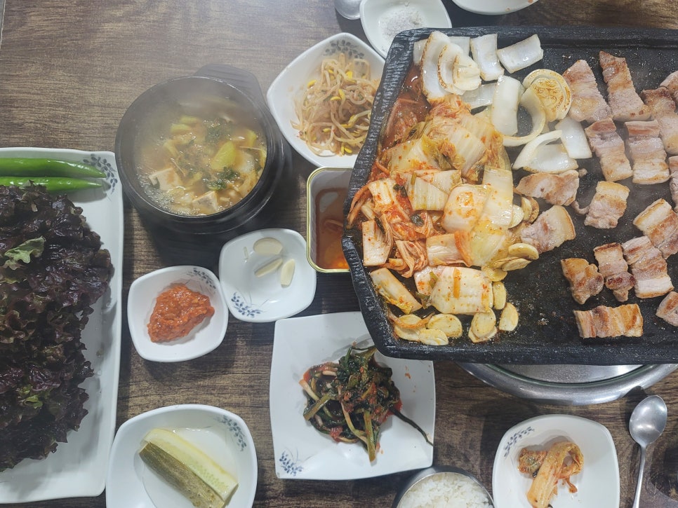 고향산천삼겹살 이미지