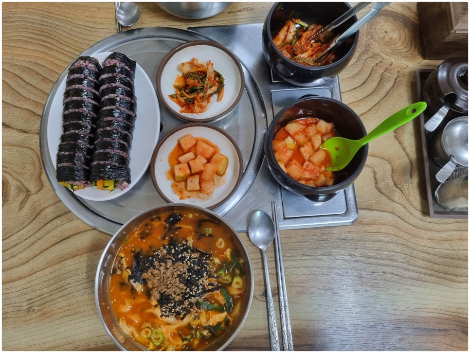 까치칼국수 이미지