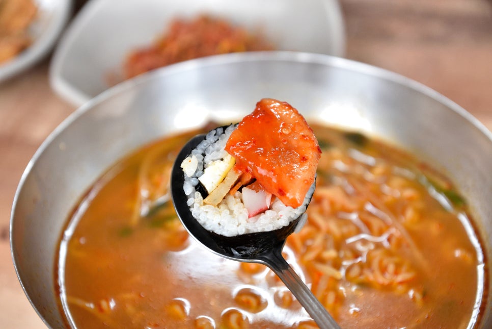 고래김밥 이미지