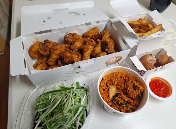 교촌치킨수유 이미지